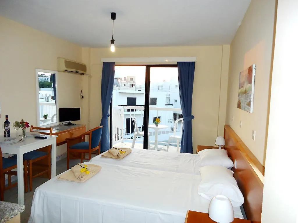 Marisa Hotel Apartments Ajia Napa
