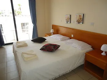 Marisa Hotel Apartments Ajia Napa 2*,  Cypr