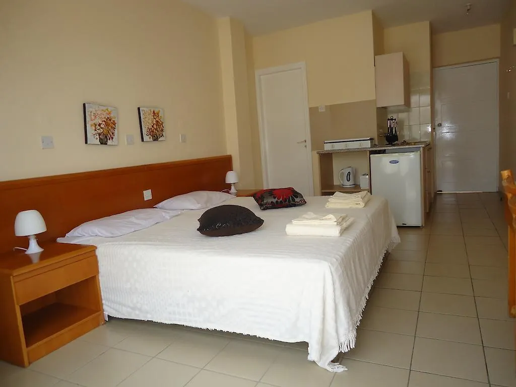 Marisa Hotel Apartments Ajia Napa Cypr