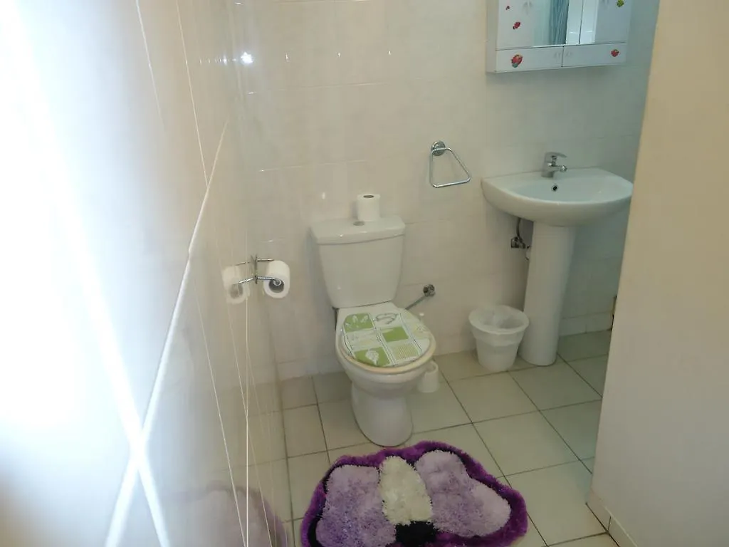 Marisa Hotel Apartments Ajia Napa 2*,